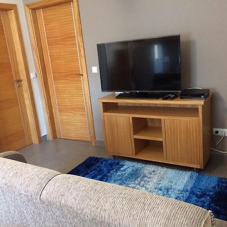 Apartamentos Sousa ฟุงชาล ภายนอก รูปภาพ