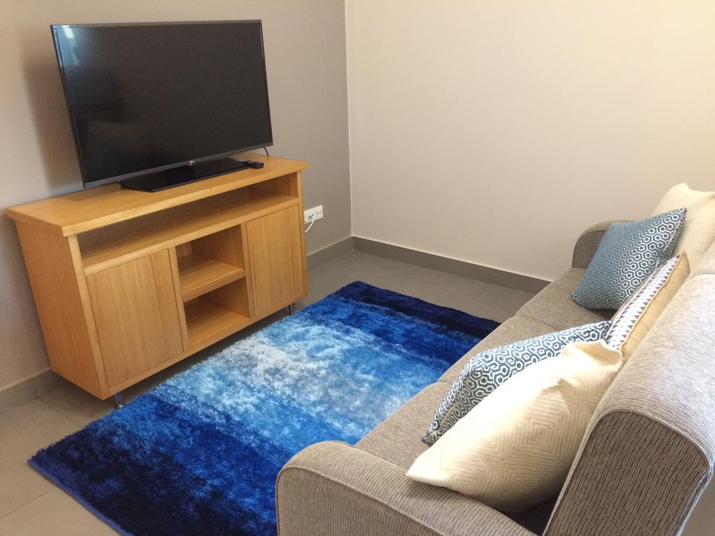 Apartamentos Sousa ฟุงชาล ภายนอก รูปภาพ